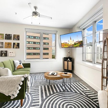 Luxury 2-Bedroom Condo Steps Away From The French Quarter Νέα Ορλεάνη Εξωτερικό φωτογραφία