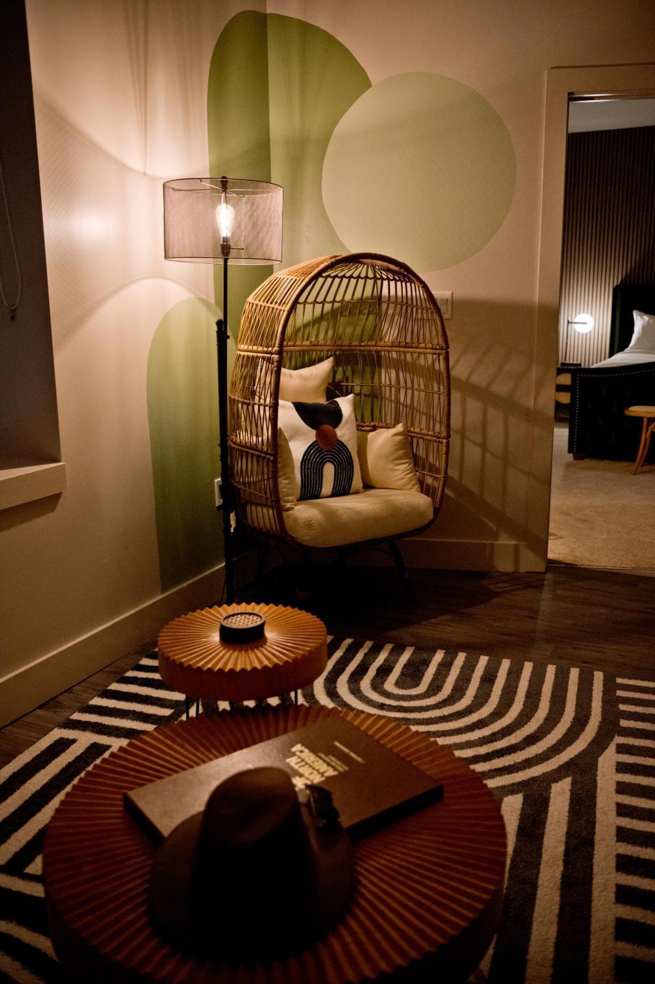 Luxury 2-Bedroom Condo Steps Away From The French Quarter Νέα Ορλεάνη Εξωτερικό φωτογραφία