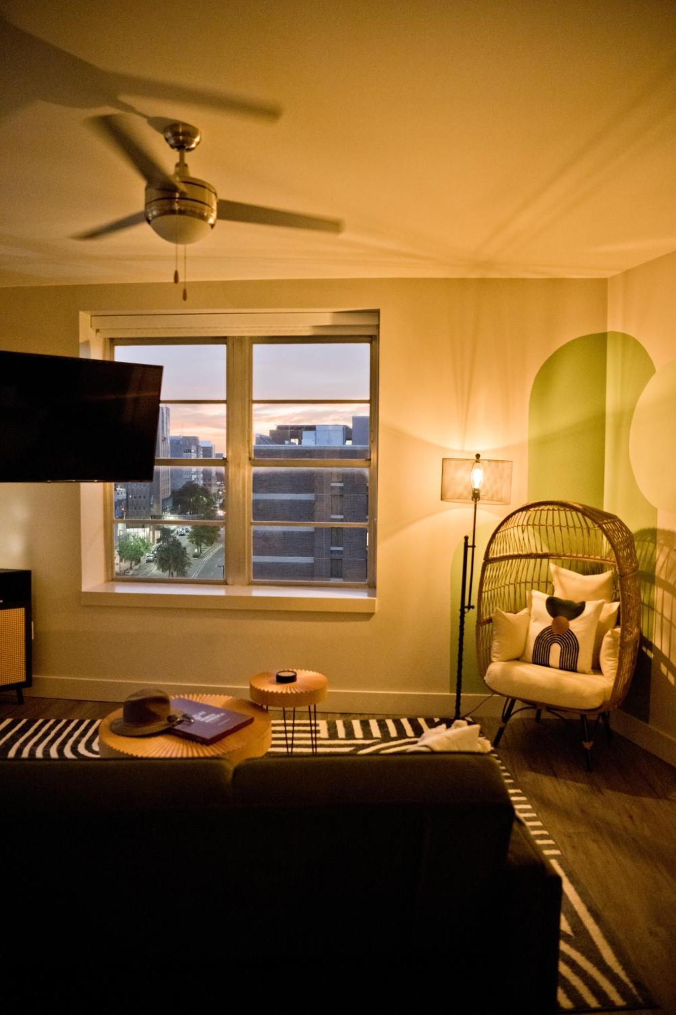 Luxury 2-Bedroom Condo Steps Away From The French Quarter Νέα Ορλεάνη Εξωτερικό φωτογραφία