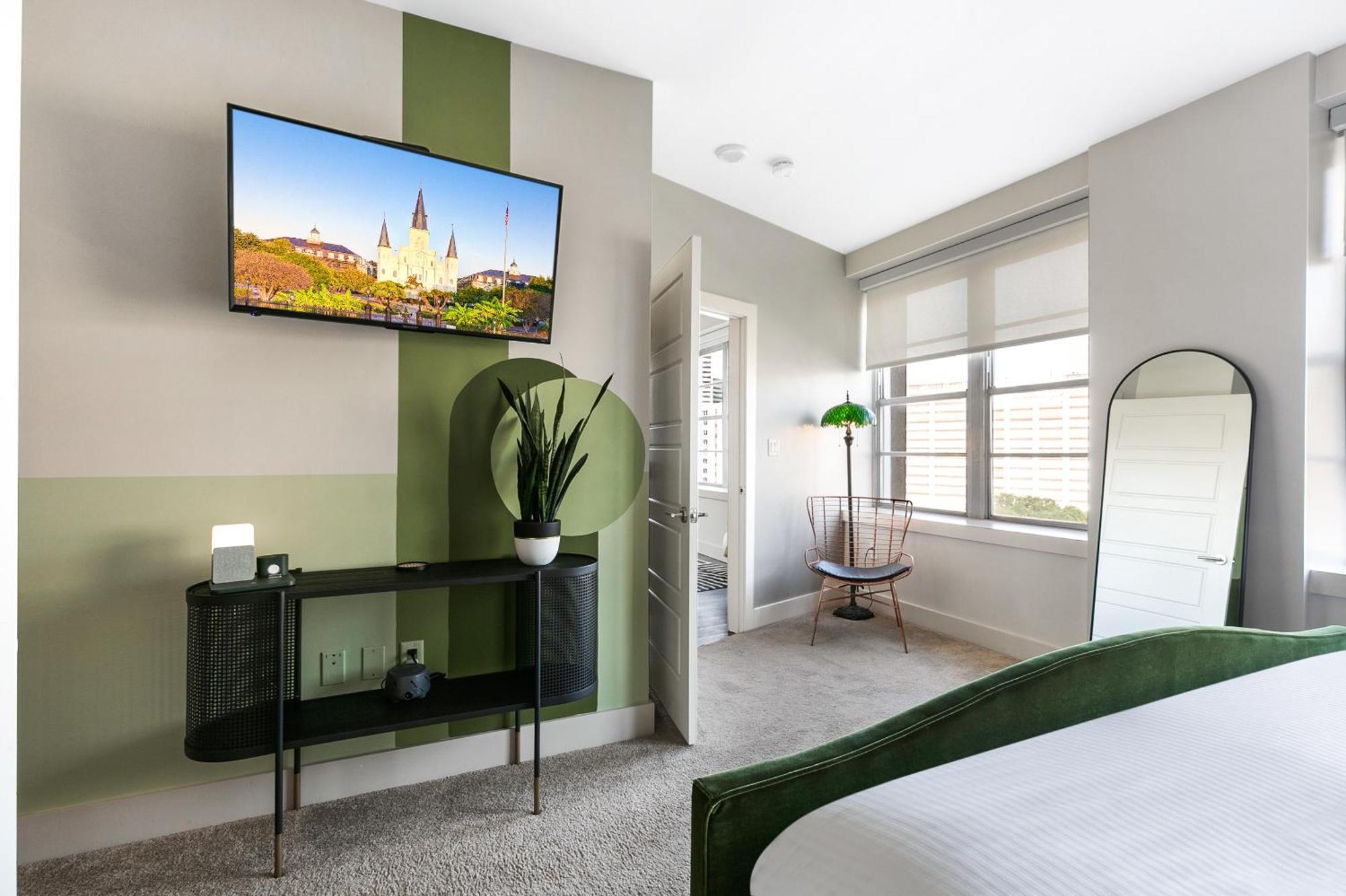 Luxury 2-Bedroom Condo Steps Away From The French Quarter Νέα Ορλεάνη Εξωτερικό φωτογραφία