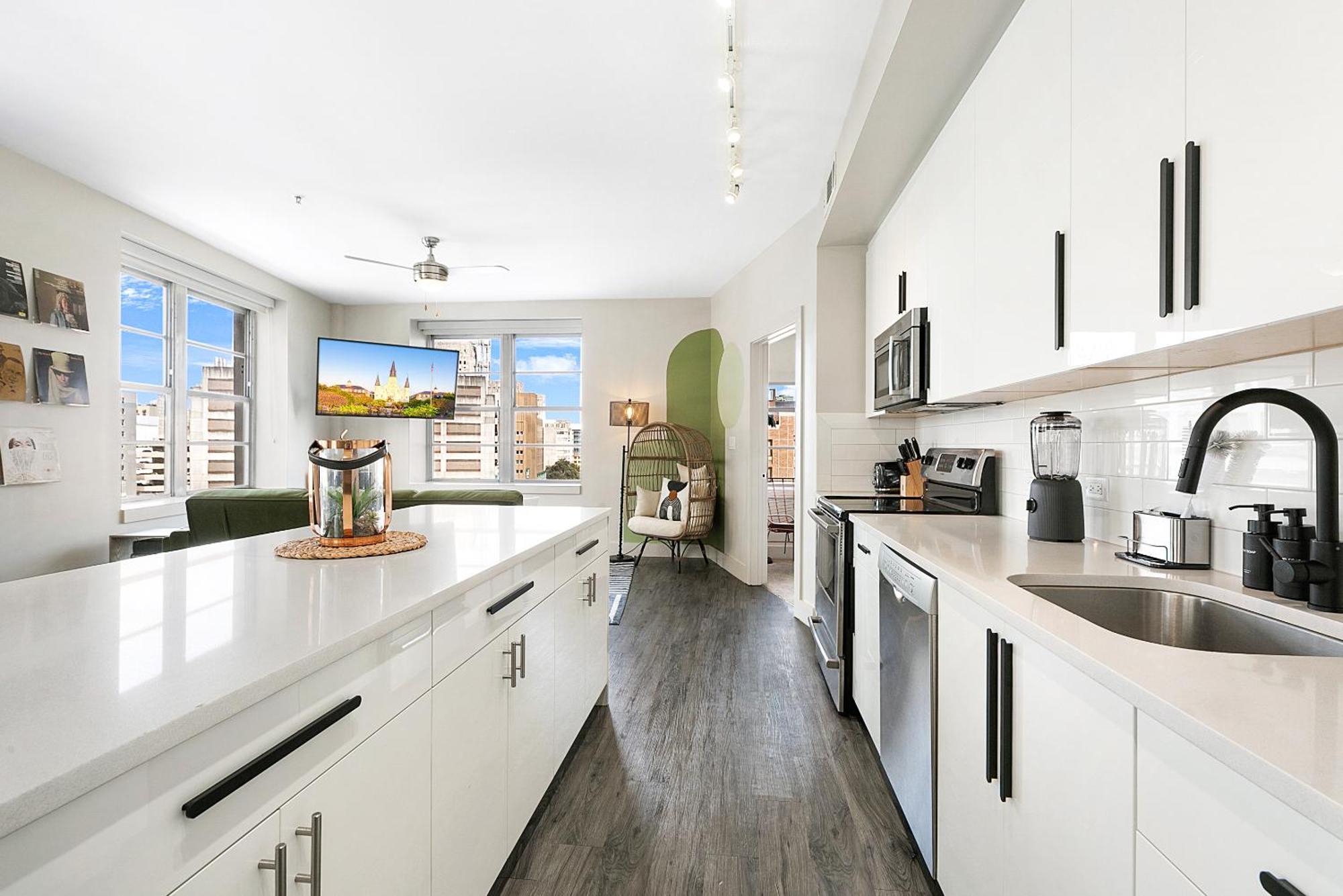 Luxury 2-Bedroom Condo Steps Away From The French Quarter Νέα Ορλεάνη Εξωτερικό φωτογραφία